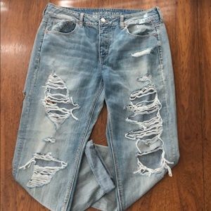 American Eagle Tomgirl Distressed Jeans